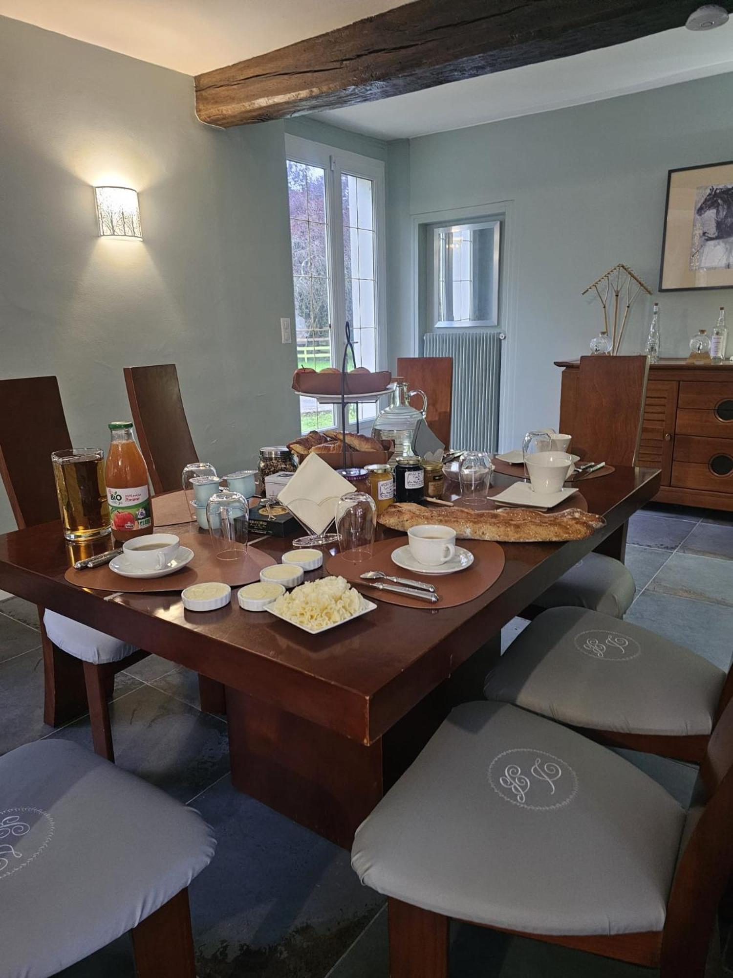 Domaine Des Bruns Bed & Breakfast Châtillon-Coligny Екстериор снимка